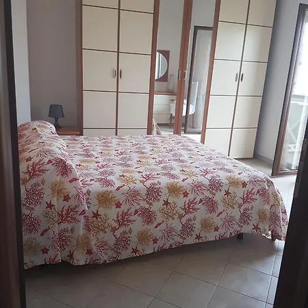 Zefiro Apartment *
